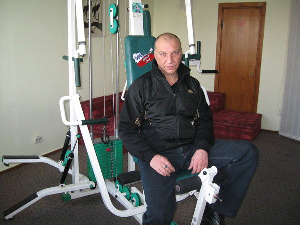 Олег Голотов