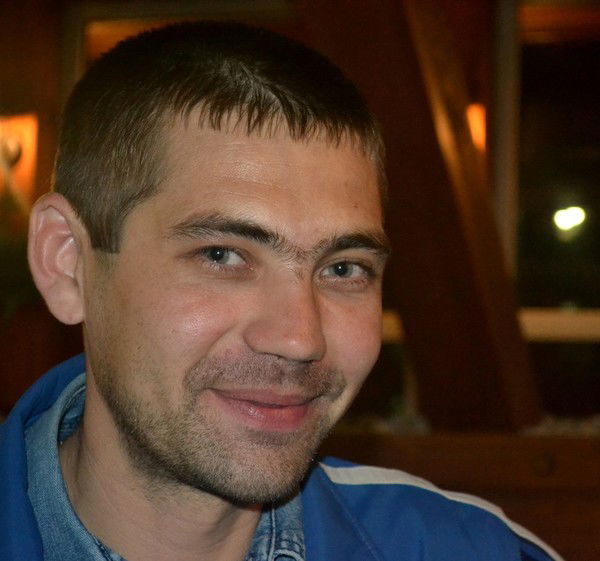 Александр Фролов