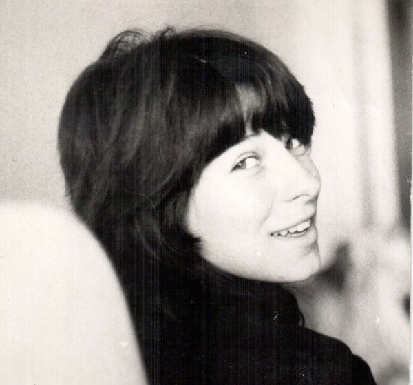 Таня Комарова