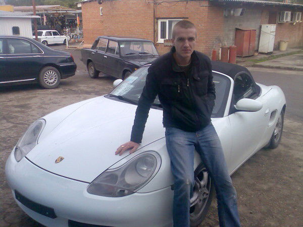 Владислав Володин