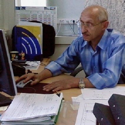 Юрий Староверов