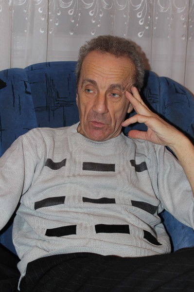 Владимир Янголь