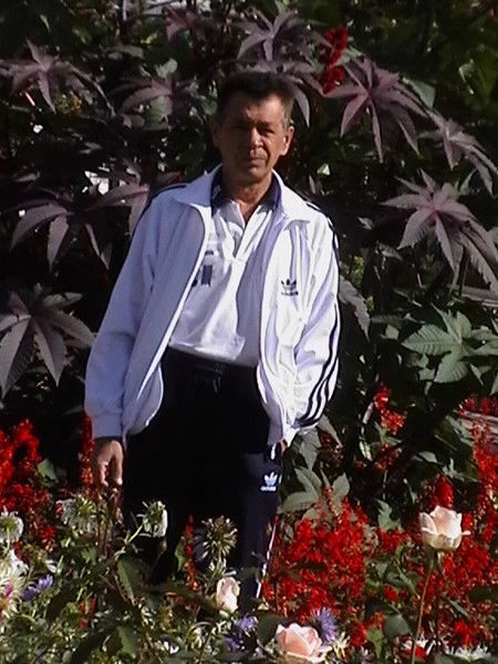 Алмаз Юнусов