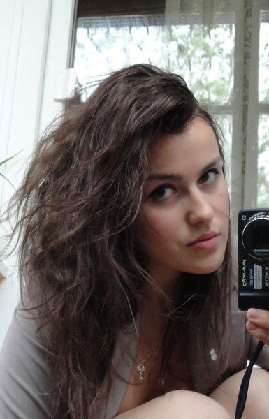 Bиктория Шиян