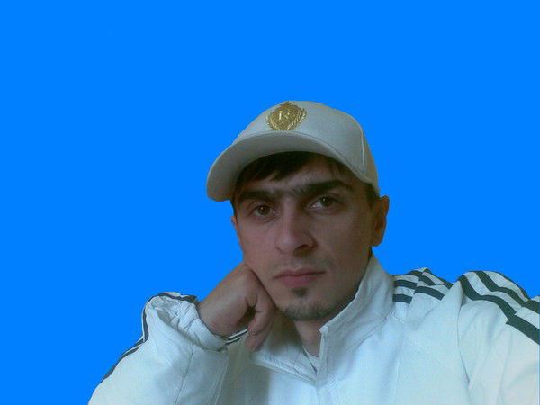 Эльдар Расулов