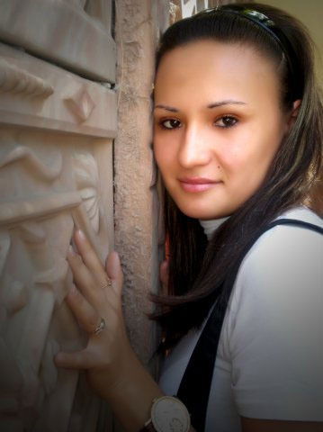 Олеся Леонова