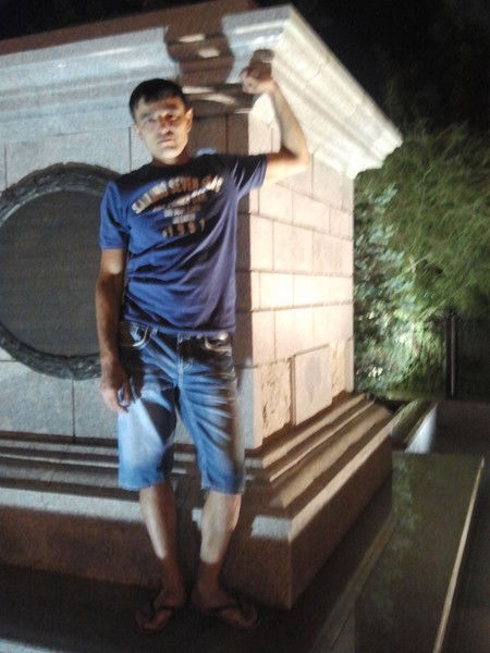 Отабек Ражабов