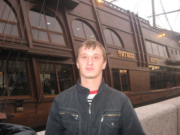 Юрий Каничев