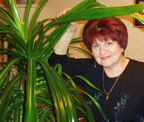 Лариса Лесовая