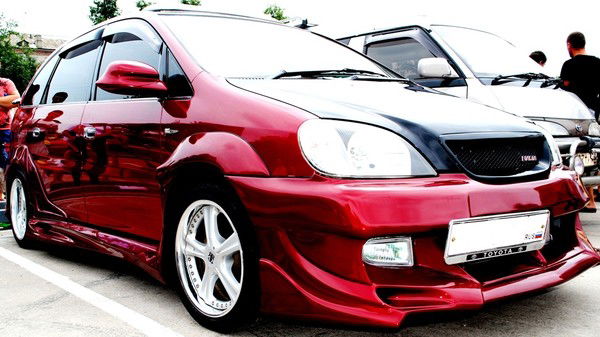 Владислав Захаров