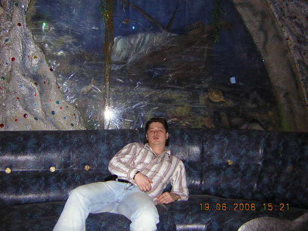 Антон Сенев