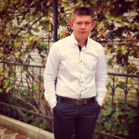 Артём Старых