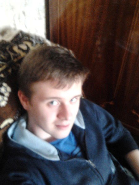 Антон Кушнир