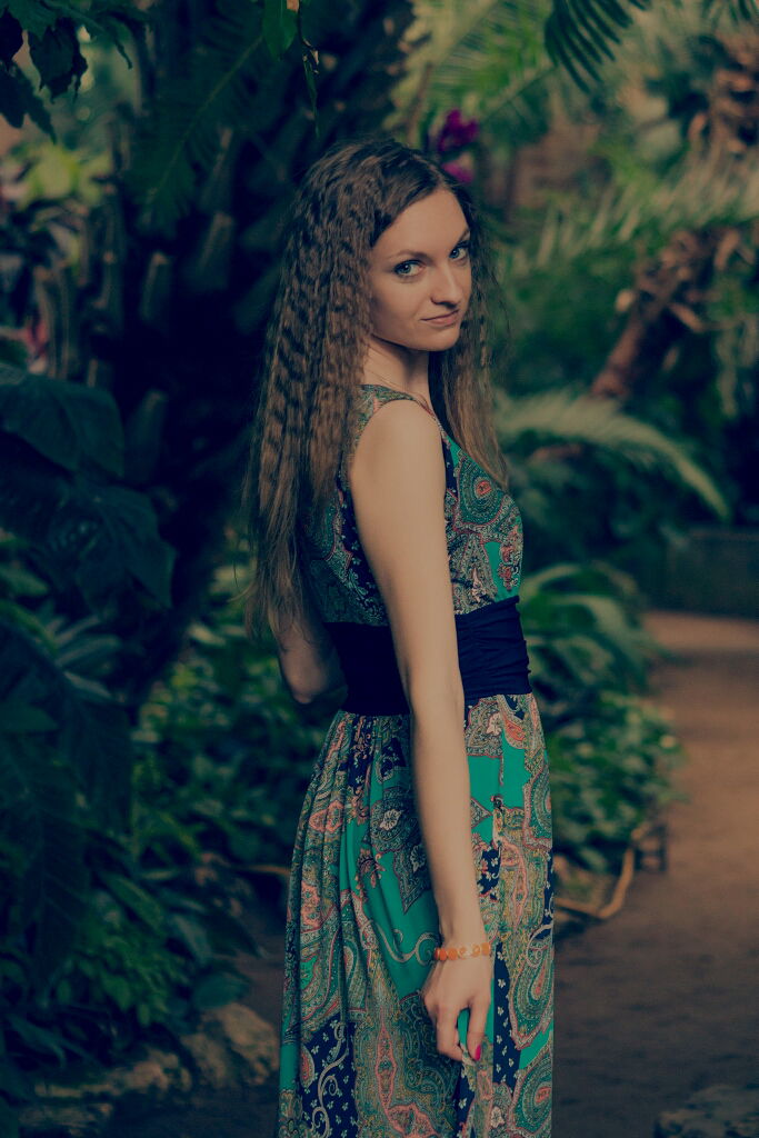 Елена Каменнова