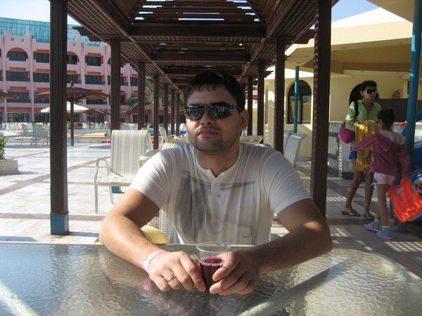 Александр Сулейманов