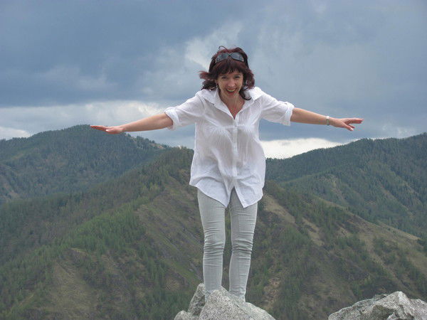 Елена Аджемян