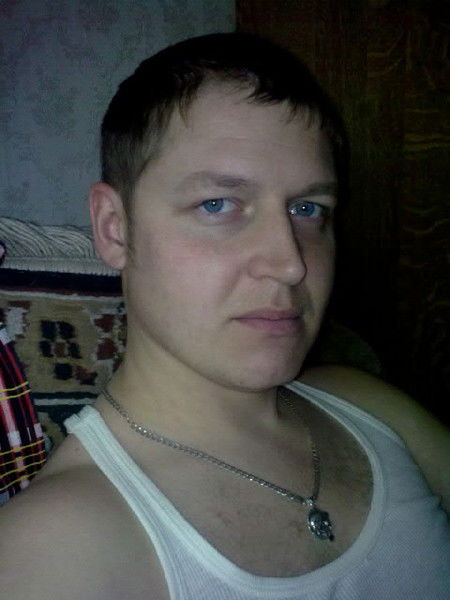 Антон Михайлов