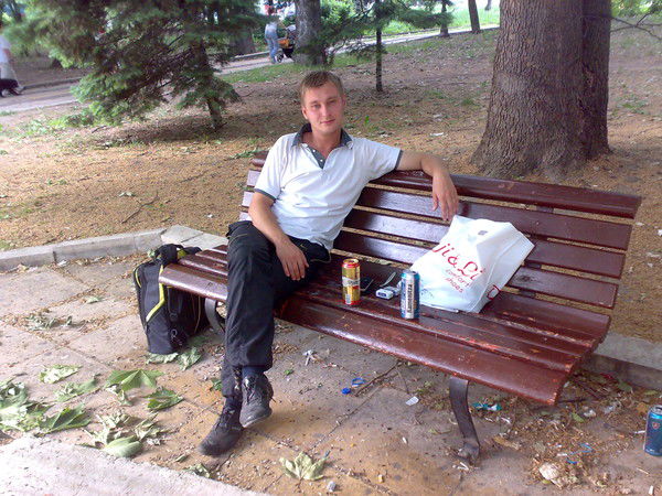 Артем Толоконников