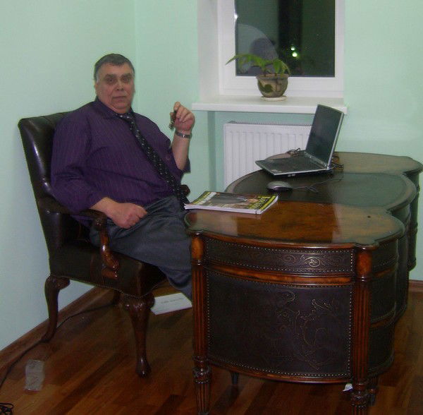 Валерий Манурин