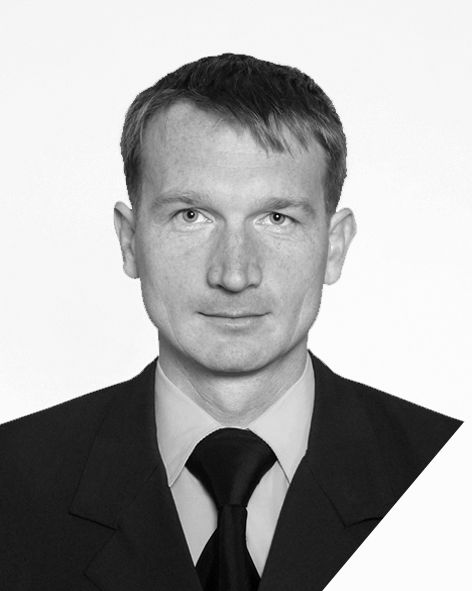 Юрий Семёнов