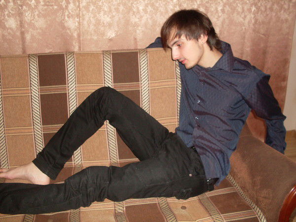 Димон Альваро