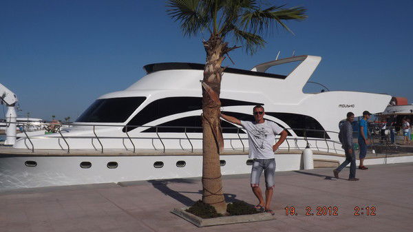 Лев Кулаков