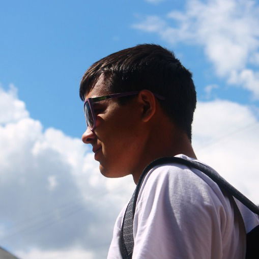 Неизвестно Неизвестно