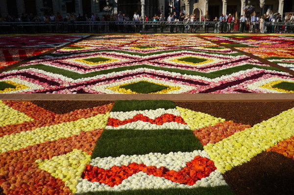 Чел Прикольный