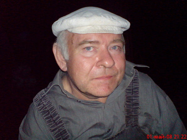 Александр Хрушков