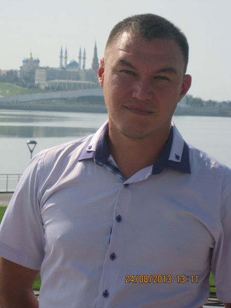 Рустам Андрианов