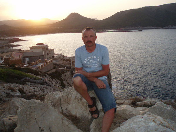 Виктор Аниканов