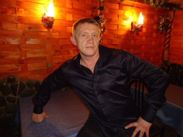 Юрий Мельников