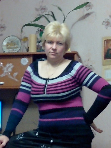 Оленька Половина