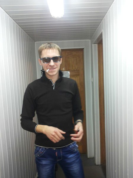 Александр Артамонов