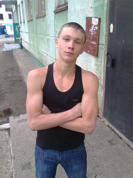 Влад Ахрамович