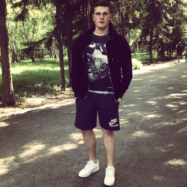 Максим Савельев