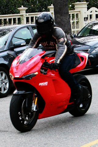 Алмаз Мамасалиев