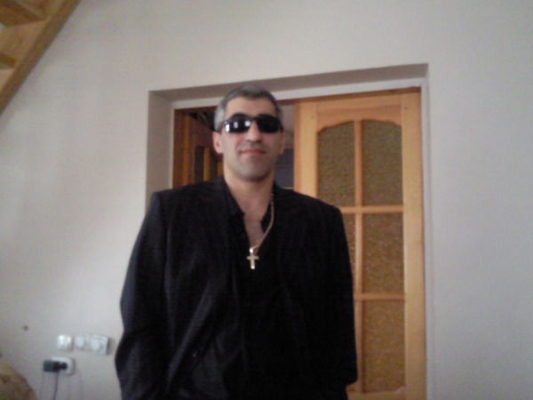 Армен Саканян