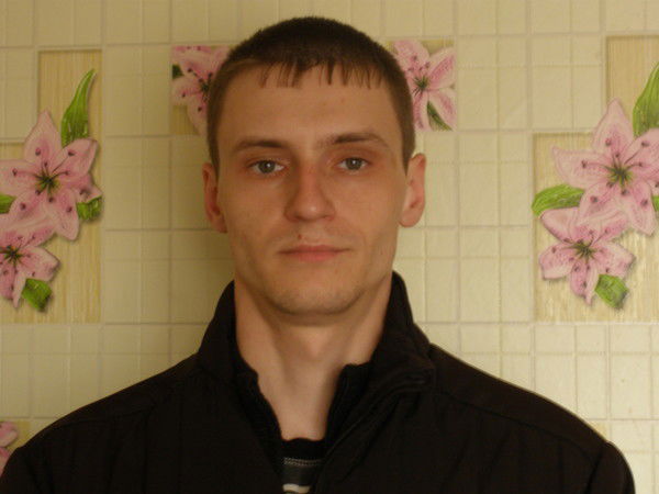 Анатолий Котов