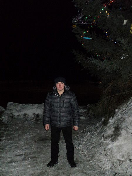 Антон Долин