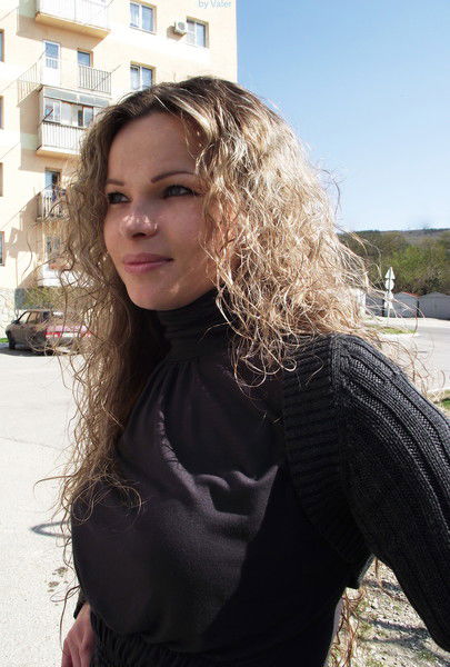 Лена Бобрук