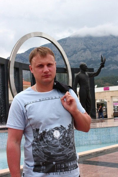 Алексей Иванов