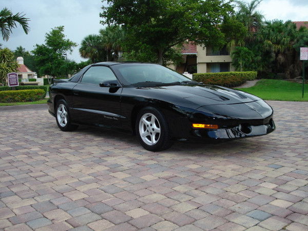 Игорь Гушев