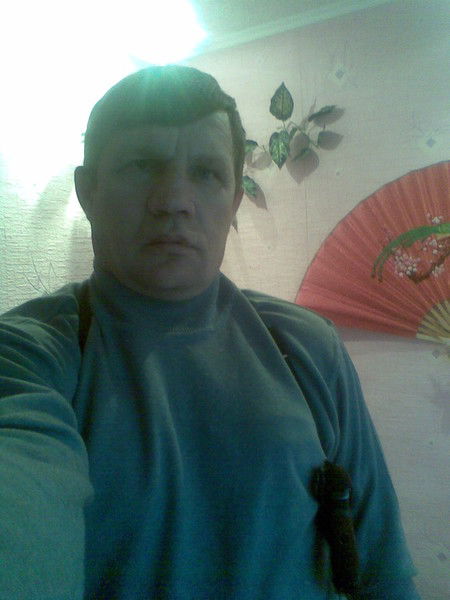 Александр Леонов