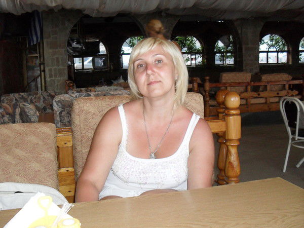 Анна Неженская