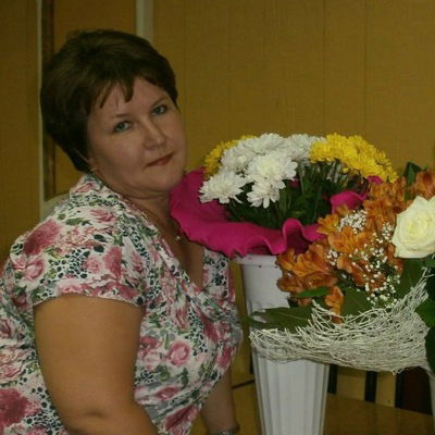 Марина Устинова