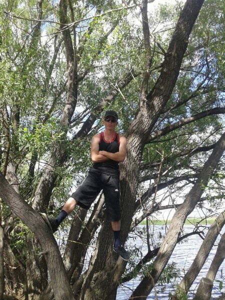 Олег Елисеев