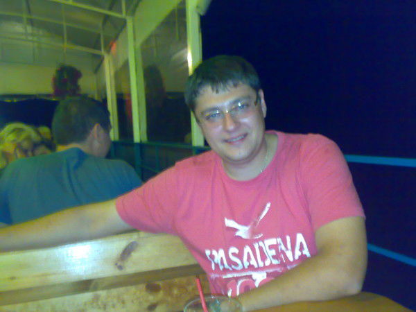 Юрий Лазуренко