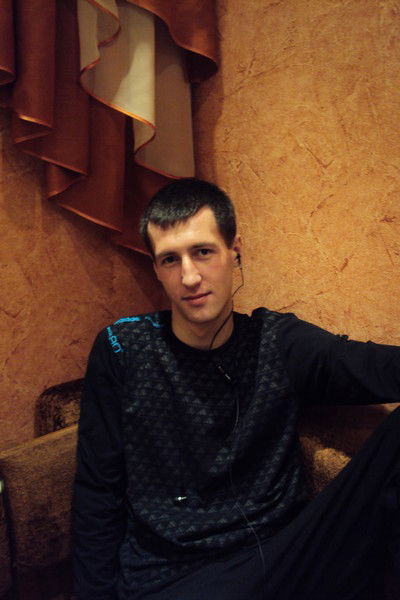 Евгений Мельник