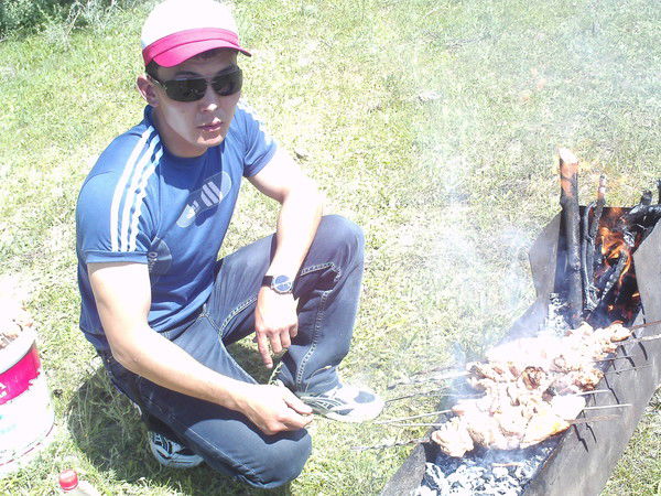 Азат Ахметов